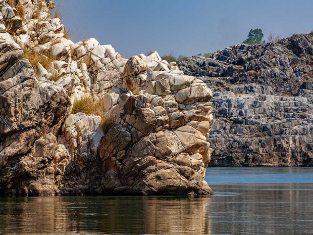 Bhedaghat - Dhuandhar Falls India