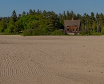 odehuset_001 Ett ödehus omgivet av snår av Syren, riksväg 69 mellan Falun och Hedemora.