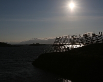 lofoten_024 En torkställning för fisk, utanför Henningsvær.