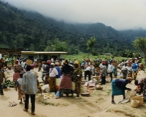 tanzania06 Marknad i byn Chome södra Parebergen.